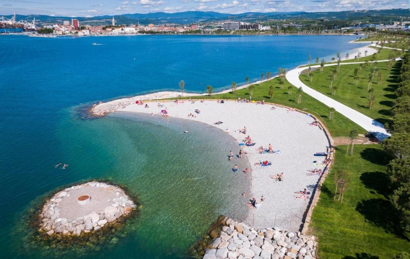 Bright Apartment Koper Zewnętrze zdjęcie